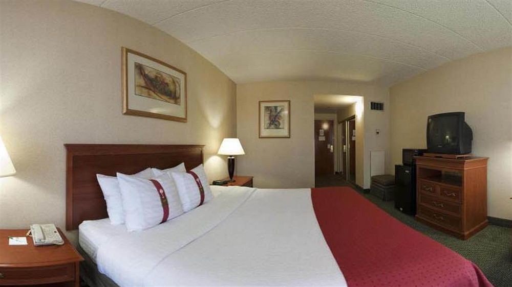 Wyndham Garden Southgate Hotel Exterior foto